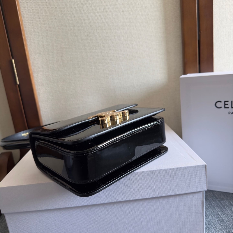 Ce1i*e triomphe bags